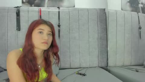 Snapshot of anya_and_scott1 chatting on April 17, 2026, 2:20 pm Little Ali online show from April 17, 2026, 2:20 pm