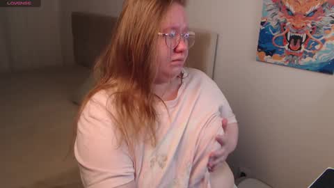 Anya Muna online show from December 7, 2024, 9:22 pm