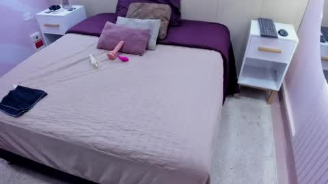 anya_shaffer online show from June 9, 2026, 1:28 am