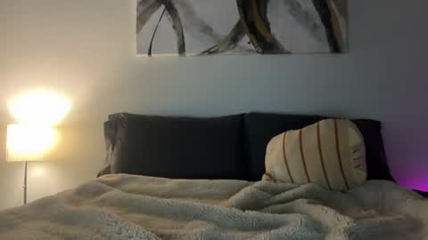 Anya online show from April 3, 2026, 11:58 pm