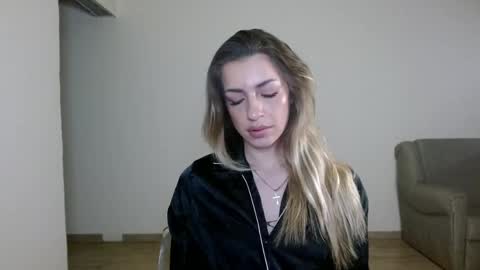 Anya online show from April 16, 2026, 7:14 pm