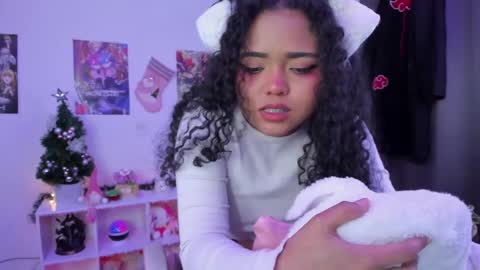 Snapshot of anyburkee chatting on December 3, 2024, 7:54 am Any online show from December 3, 2024, 7:54 am