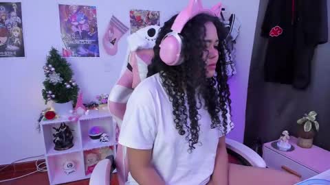 Snapshot of anyburkee chatting on December 11, 2024, 4:18 am Any online show from December 11, 2024, 4:18 am