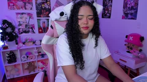 Snapshot of anyburkee chatting on December 27, 2024, 1:43 am Any online show from December 27, 2024, 1:43 am