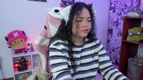 Snapshot of anyburkee chatting on February 4, 2025, 3:33 am Any online show from February 4, 2025, 3:33 am