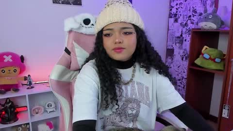 Snapshot of anyburkee chatting on February 11, 2025, 6:40 am Any online show from February 11, 2025, 6:40 am