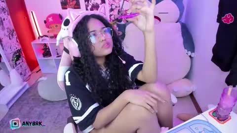 Snapshot of anyburkee chatting on September 24, 2025, 4:16 am Any online show from September 24, 2025, 4:16 am