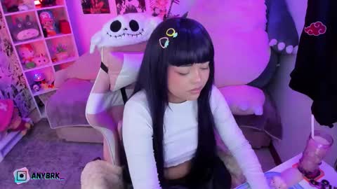 Snapshot of anyburkee chatting on October 8, 2025, 1:47 am Any online show from October 8, 2025, 1:47 am