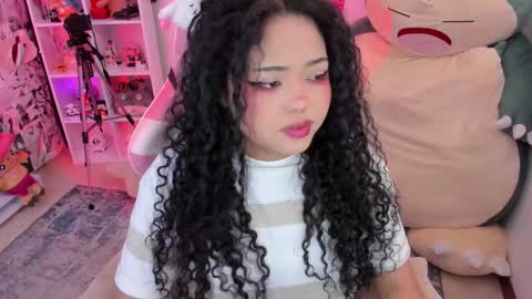 Snapshot of anyburkee chatting on December 17, 2025, 5:02 am Any online show from December 17, 2025, 5:02 am