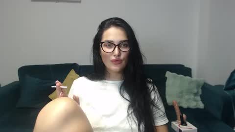 Snapshot of anyevyy chatting on June 21, 2026, 6:43 pm AnyEvyy online show from June 21, 2026, 6:43 pm