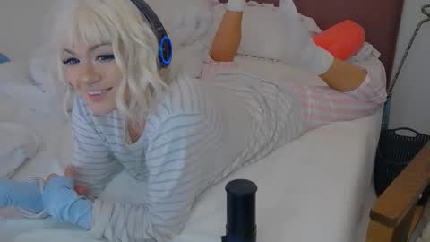 Anykitty online show from December 4, 2025, 4:16 pm