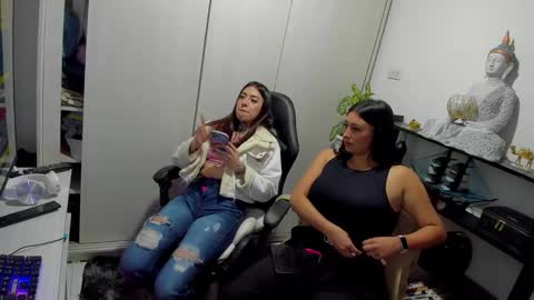 Any online show from November 21, 2025, 9:35 pm