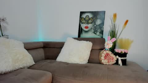 Anyta Doll online show from April 3, 2026, 4:16 pm