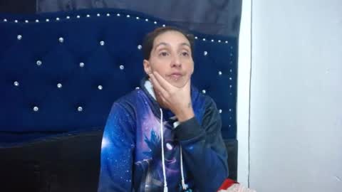 Snapshot of anyu_1306 chatting on December 19, 2024, 11:18 am anyu online show from December 19, 2024, 11:18 am