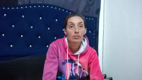 Snapshot of anyu_1306 chatting on March 8, 2025, 12:09 pm anyu online show from March 8, 2025, 12:09 pm