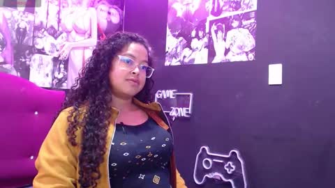 Snapshot of anyuska35 chatting on December 4, 2025, 12:36 pm Any online show from December 4, 2025, 12:36 pm