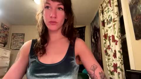 Snapshot of apacherose0 chatting on February 10, 2025, 5:25 am ApacheRose online show from February 10, 2025, 5:25 am