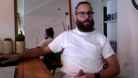 apc_3 online show from November 19, 2025, 12:05 pm