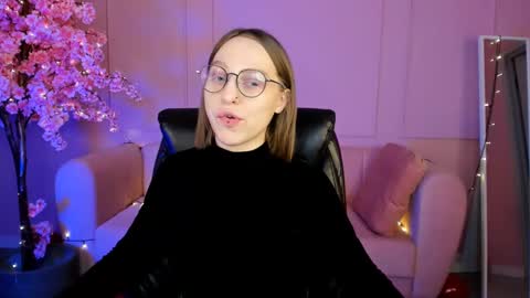 APHEX QUEEN online show from February 21, 2025, 1:22 pm