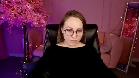 APHEX QUEEN online show from March 7, 2025, 7:27 pm