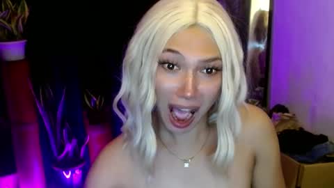 Snapshot of aphr0dite_x chatting on December 1, 2024, 8:09 pm Roman Goddess online show from December 1, 2024, 8:09 pm