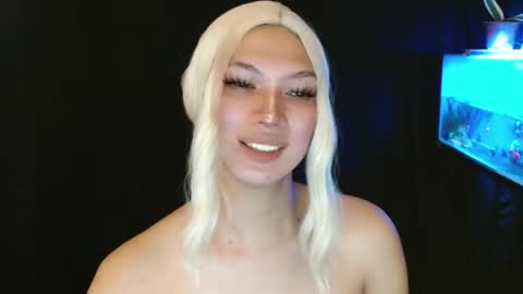 Snapshot of aphr0dite_x chatting on January 1, 2025, 5:33 am Roman Goddess online show from January 1, 2025, 5:33 am