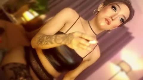 Snapshot of aphrodite_may chatting on July 1, 2026, 10:20 pm kathryn online show from July 1, 2026, 10:20 pm