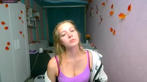 Aphrodite online show from October 19, 2025, 1:45 pm