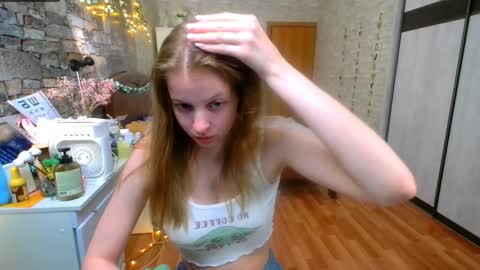 Aphrodite online show from May 21, 2026, 3:52 pm