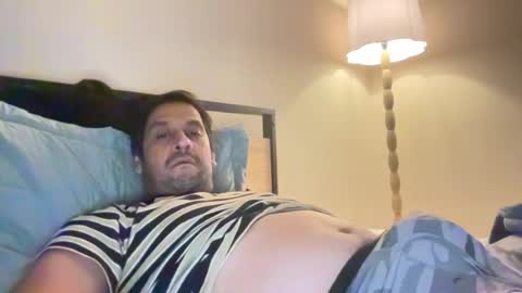 Snapshot of apison80 chatting on July 31, 2026, 12:43 am apison80 online show from July 31, 2026, 12:43 am