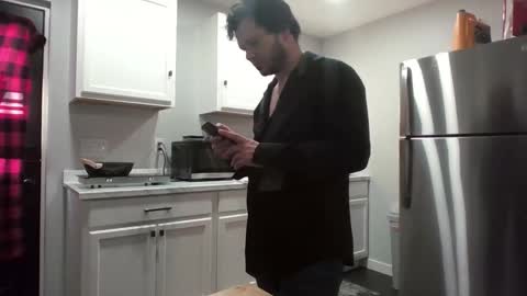 apocalypse_cream online show from February 18, 2026, 10:28 pm