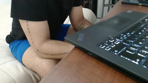 apodoches online show from April 3, 2026, 2:20 am