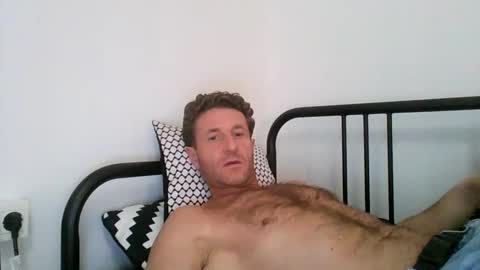 Snapshot of apollobest77 chatting on December 12, 2024, 2:55 pm apollobest77 online show from December 12, 2024, 2:55 pm