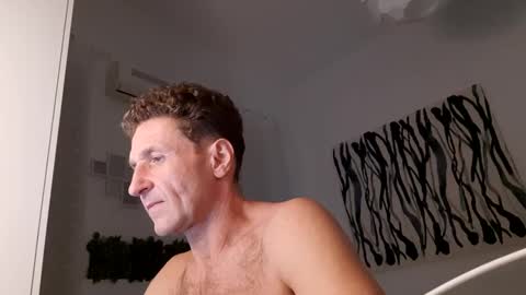 Snapshot of apollobest77 chatting on December 20, 2024, 7:07 pm apollobest77 online show from December 20, 2024, 7:07 pm