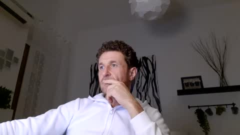 Snapshot of apollobest77 chatting on January 9, 2025, 7:40 pm apollobest77 online show from January 9, 2025, 7:40 pm