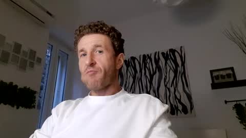 Snapshot of apollobest77 chatting on January 20, 2025, 3:28 pm apollobest77 online show from January 20, 2025, 3:28 pm