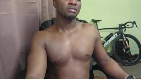 apollodarkmn online show from April 10, 2026, 12:38 am