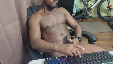 apollodarkmn online show from April 23, 2026, 10:34 pm