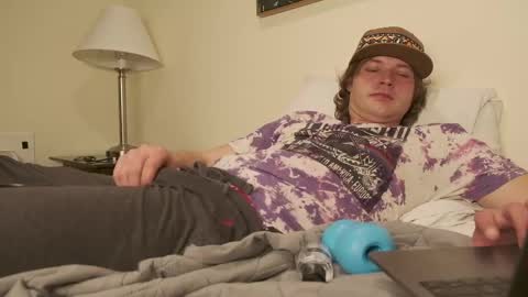 Apollo FleXXX online show from April 12, 2026, 5:23 am