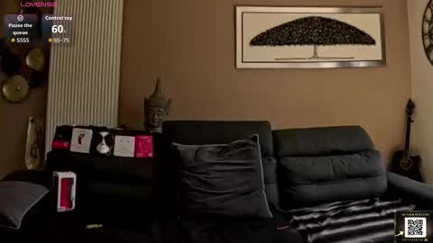 apollonfitx_69 online show from April 7, 2026, 12:16 pm