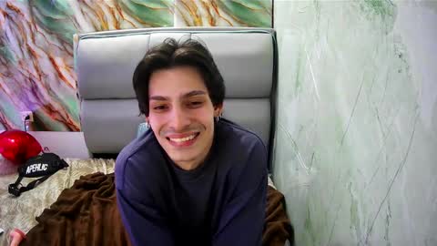 Apolo online show from February 12, 2025, 8:50 pm