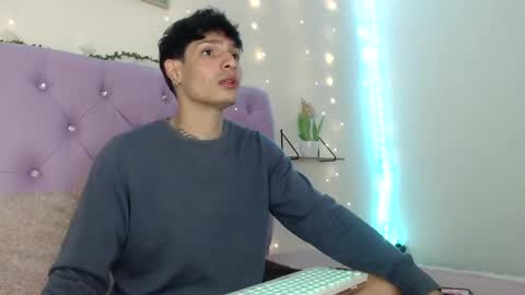 Apolo online show from March 2, 2025, 4:42 pm