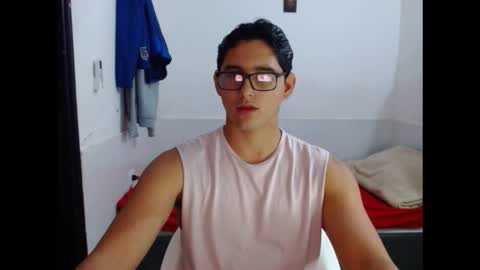 Snapshot of apolo1sex24 chatting on February 10, 2026, 11:42 pm steven online show from February 10, 2026, 11:42 pm