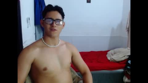 Snapshot of apolo1sex24 chatting on April 16, 2026, 3:07 am steven online show from April 16, 2026, 3:07 am