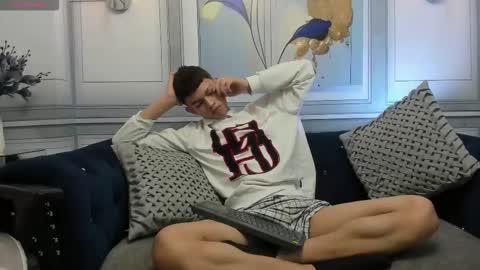 Snapshot of apolo_jonnes chatting on March 15, 2026, 2:06 am online show from March 15, 2026, 2:06 am