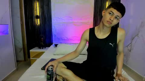 Snapshot of apolo_jonnes chatting on April 5, 2026, 12:08 am online show from April 5, 2026, 12:08 am