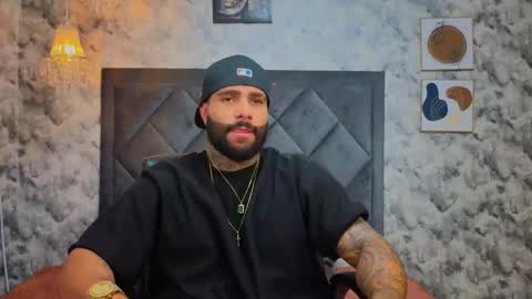 Apolo online show from November 26, 2025, 10:11 pm