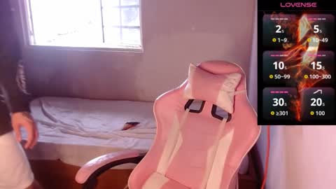 Snapshot of apolo_s chatting on January 18, 2026, 8:01 pm Andres online show from January 18, 2026, 8:01 pm