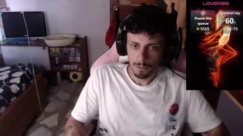 Snapshot of apolo_s chatting on February 7, 2026, 6:55 pm Andres online show from February 7, 2026, 6:55 pm