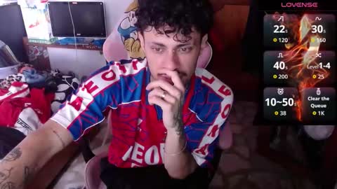 Snapshot of apolo_s chatting on February 10, 2026, 2:43 pm Andres online show from February 10, 2026, 2:43 pm